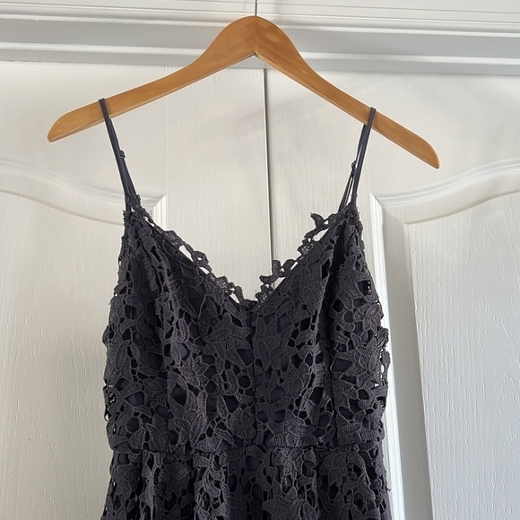 ASTR THE LABEL A Line Lace Midi Dress Navy Size Medium - Picture 6 of 10